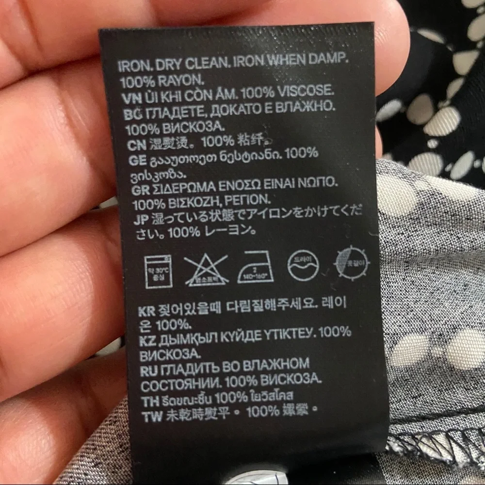H&M Dress Black/White print‎ Size XLarge